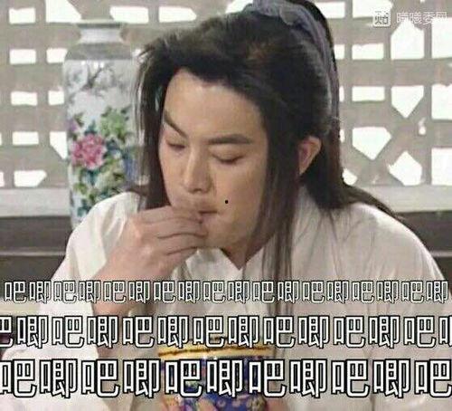 吃瓜娱乐小狗表情包,萌态可掬，笑点满满